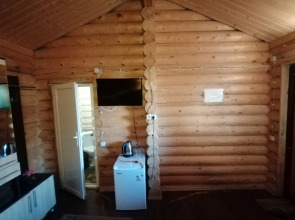 Belyij Dom Na Trasse M4 Don Hotel	