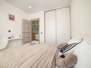 Евро-двухкомнатная квартира BeGuest на Чкалова 18