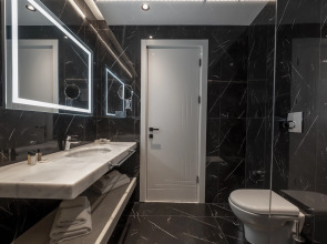 Hotel The Grandeur Batumi