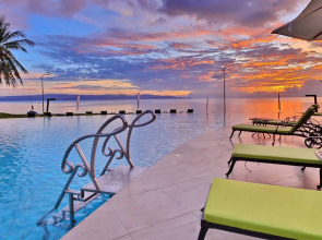 Отель Vannee Golden Sands Resort