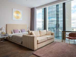 Апартаменты Sky City Moscow LUX Студия с большим окном с видом на все башни и город!