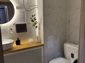 Квартира Уютная квартира 17 микрорайон дом.9, Нефтеюганск