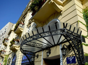 Отель Belgrade City