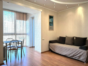 Квартира двухкомнатная на Молодежном рядом с Ледовой Ареной