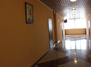 Отель Адель