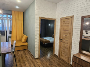 Апартаменты Аврора на Михалицына 1, 10 этаж