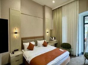 Отель Nizami Central Park