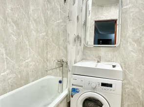 Квартира 2-х. Комнатные Квартиры на Ленина 128