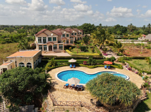 Отель Royal Cliff Zanzibar