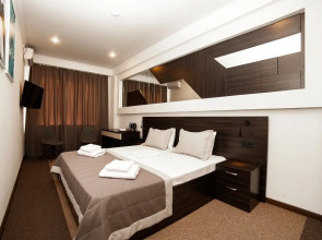 Отель Меридиан