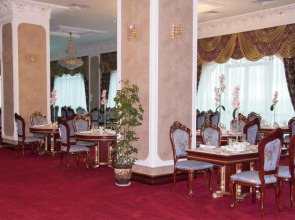 Артис Плаза