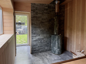 Частный дом Уютный А-фрейм Поле с баней и чаном