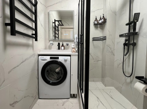 Квартира дизайнерская четырехместная с балконом