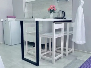 Стильная студия Фиолет возле парка и лебединого озера