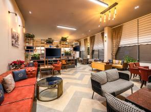 Отель Best Western Premier Hidden Hills Hotel