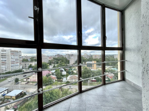 Двухкомнатная квартира сети "PanApartments" с панорамным видом на город