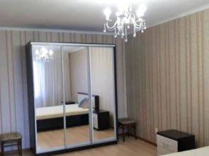 Квартира Просторная Квартирка Возле Центрального парка