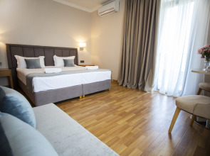 Отель Chveni Ezo Boutique Hotel