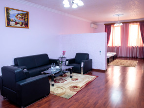 Отель La Defense Yerevan