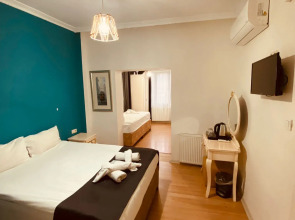 Adora Hotel Cafe & Restaurant