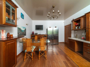 Апартаменты на Цюрупы 7