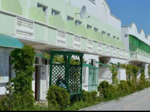 Апартаменты На Базе Отдыха Любоморье