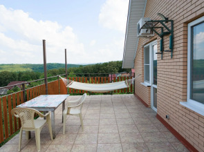 Частный дом  с открытой террасой