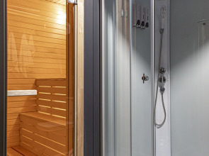 Частный дом с сауной