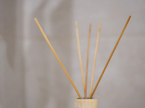 Апартаменты Newly Renovated Condo, Steps to Republic Square