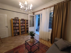 Apartments 2BR balcony house near Hilton bosphorus hotel