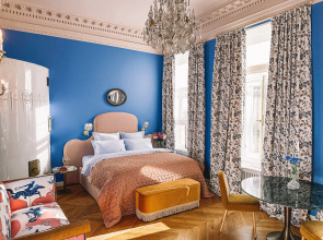 Апартаменты Эксклюзивная квартира Уголок Парижа