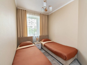 Апартаменты Трехкомнатные в самом центре города на Фокина 19