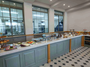 Grand Hotel Gyumri by Apricot Hotels