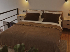 Апартаменты Двухуровневые в центре города R14-Apart