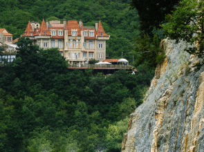 Отель Крылья