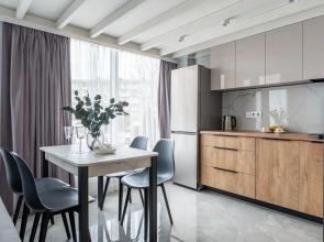 Двухуровневая квартира у реки. Кватро 3/3