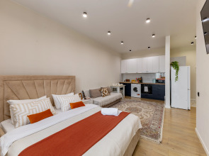 Квартира Возле Expo, есть все настольные игры