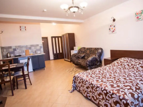 Гостиница Мир на Карбышева