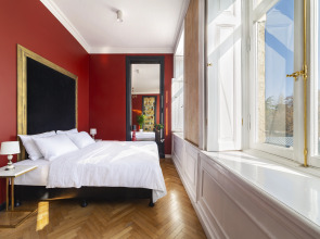 Unfound Door - Design Hotel