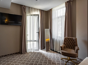 Отель Ирыстон