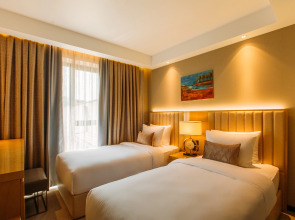 Отель Marjan Plaza