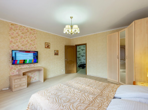 Апартаменты West39 Шахматная 4Б