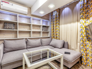 Апартаменты 31. Самый центр. Вид на город и горы. Идеально для командированных и туристов.