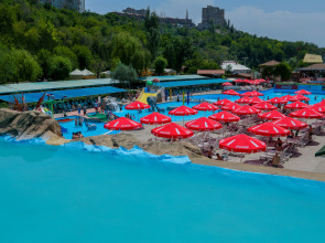 Armenian Village Park Hotel