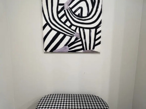 Апартаменты 4 оранжево-черные