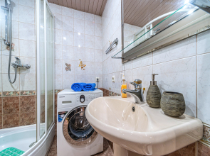 Квартира 2-х комнатная на Веденеева около НИИ Вредена