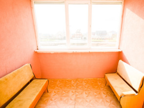 Апартаменты Квартирный Вопрос на Строителей 8