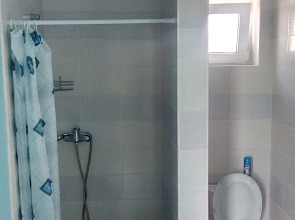 Guest House on Aivazovskogo 38