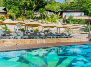 Курортный отель Gardens Hill Resort & Spa