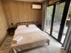 Частный дом Grey Stone у реки